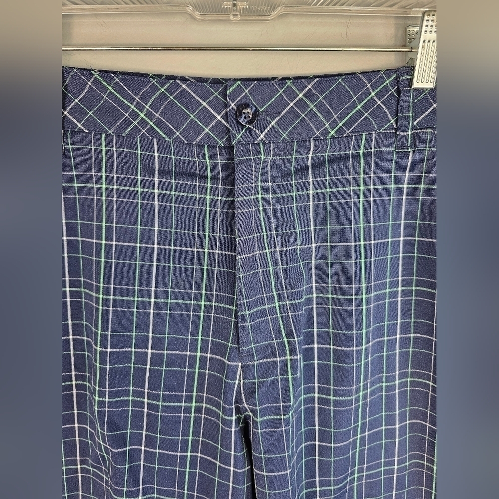 FILA Sport Men's Blue and Green Flat Front Golf Shorts Size: 36 - Picture 3 of 9